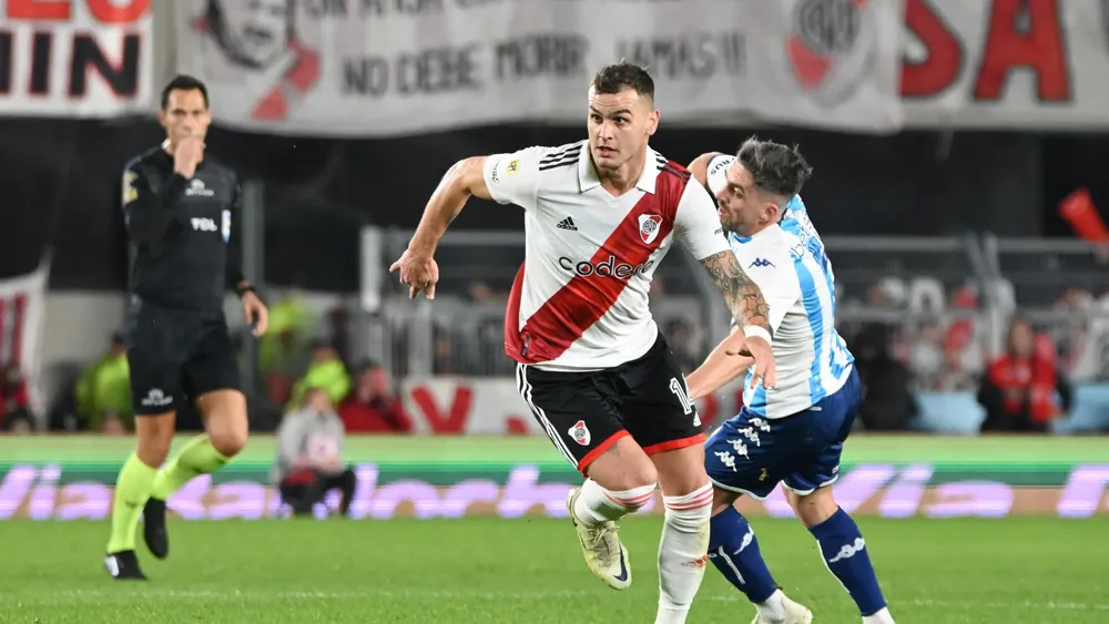 Leandro González Pirez River Racing Monumental 