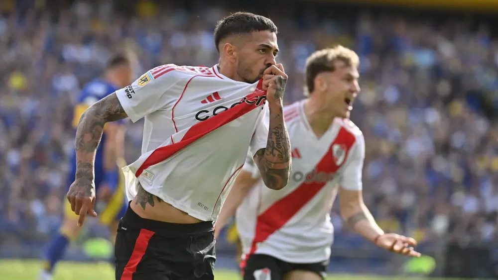 Manuel Lanzini River festejo gol Boca Bombonera