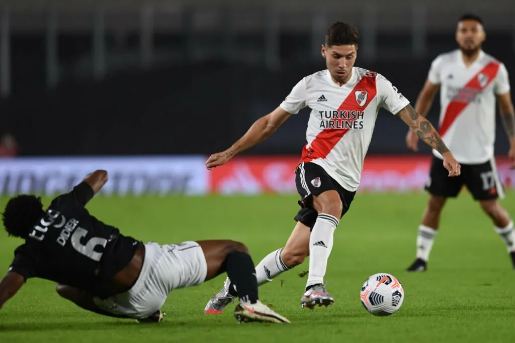 El 4x4 de River ante Junior