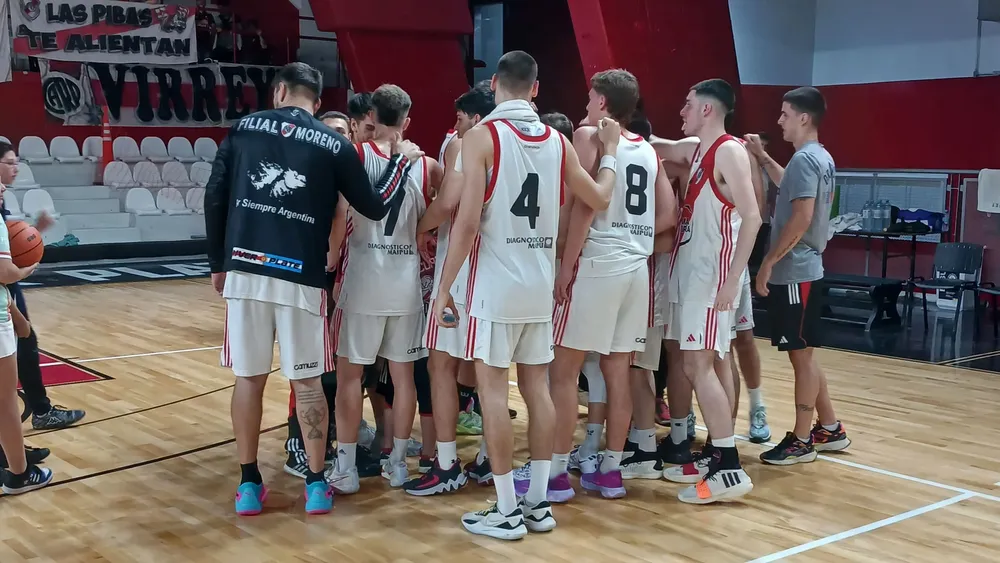 Equipo básquet River Microestadio