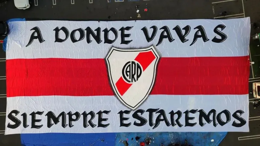Telón hinchas River filiales Estados Unidos Telón hinchas River filiales Estados Unidos (Foto: Filial Connecticut)