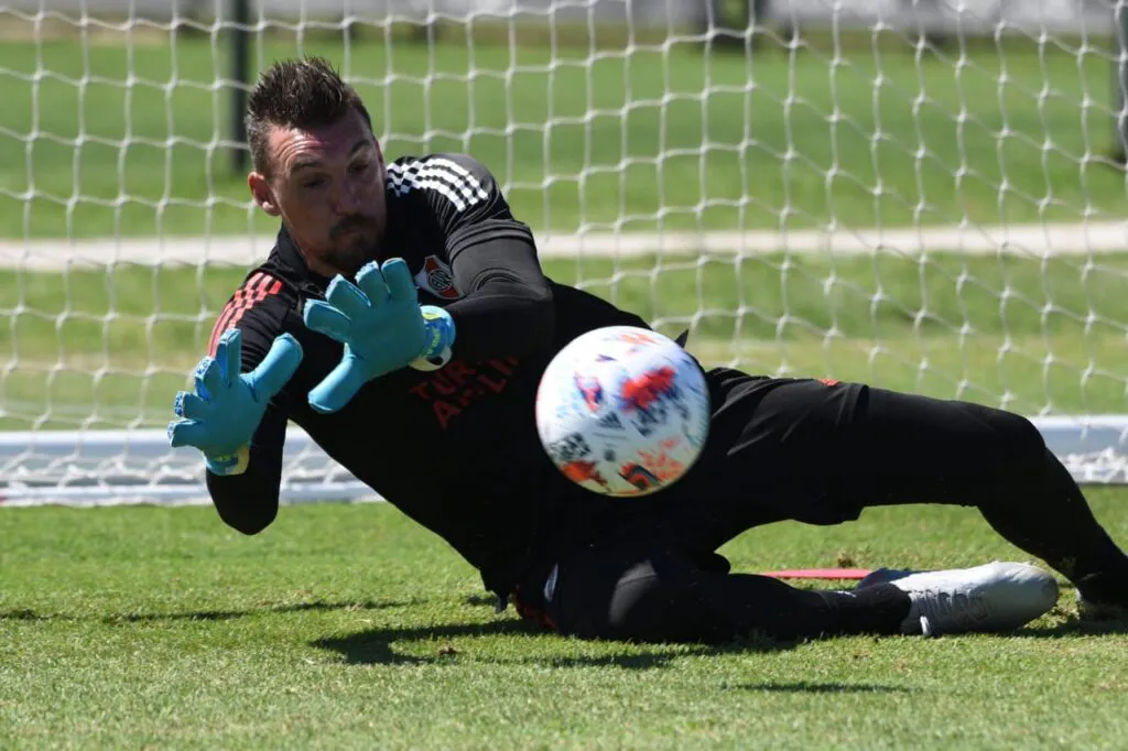 Martín Araoz representante Armani: "Nunca habló con Marcelo Gallardo para irse, eso es una mentira"