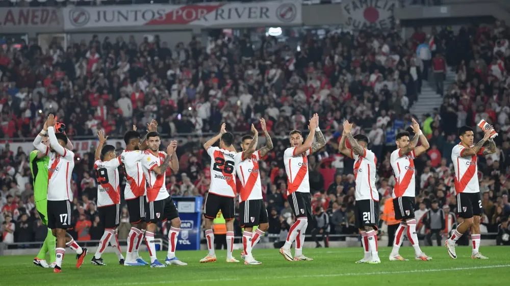 Equipo River estadio Monumental Independiente 2023 (Foto: River Plate)