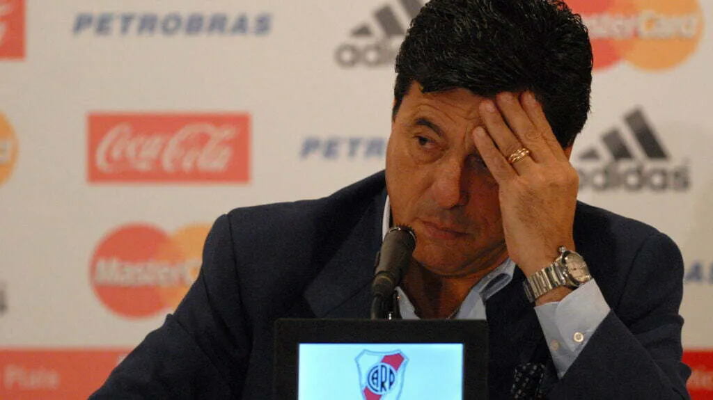 Encuesta: ¿Cómo recibirías a Passarella el domingo?