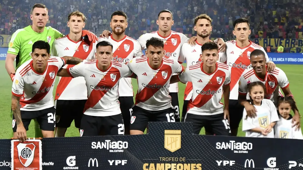 Formación River Rosario Central Trofeo de Campeones 2023. (Foto: Getty)