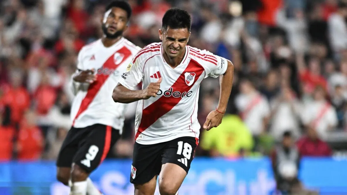 Gonzalo Pity Martínez gol River Rosario Central (1)