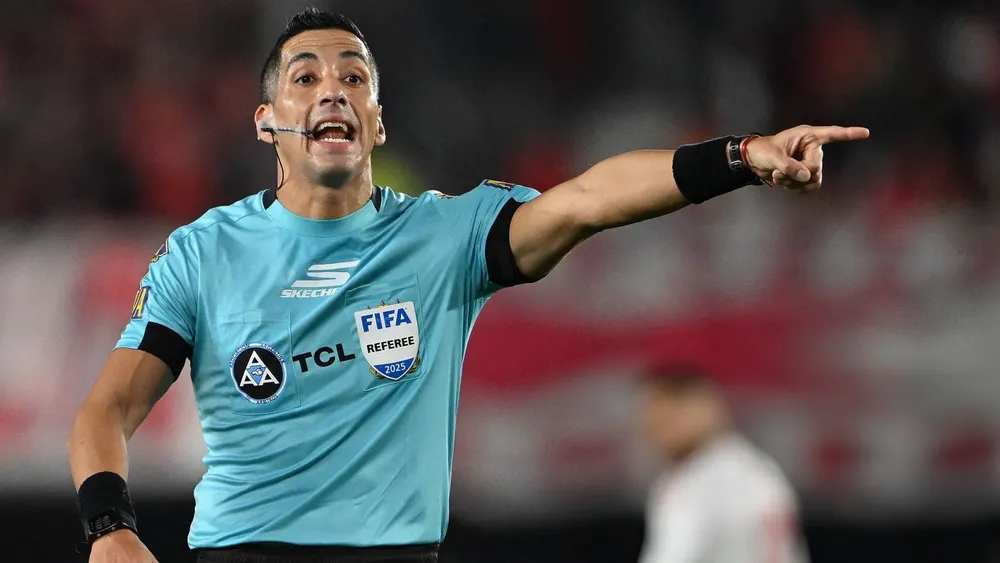 Yael Falcón Pérez árbitro River   (Foto: Getty Images)