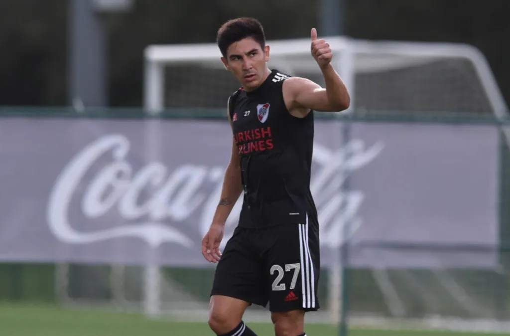 Fontana entraría en la negociación por David Martínez