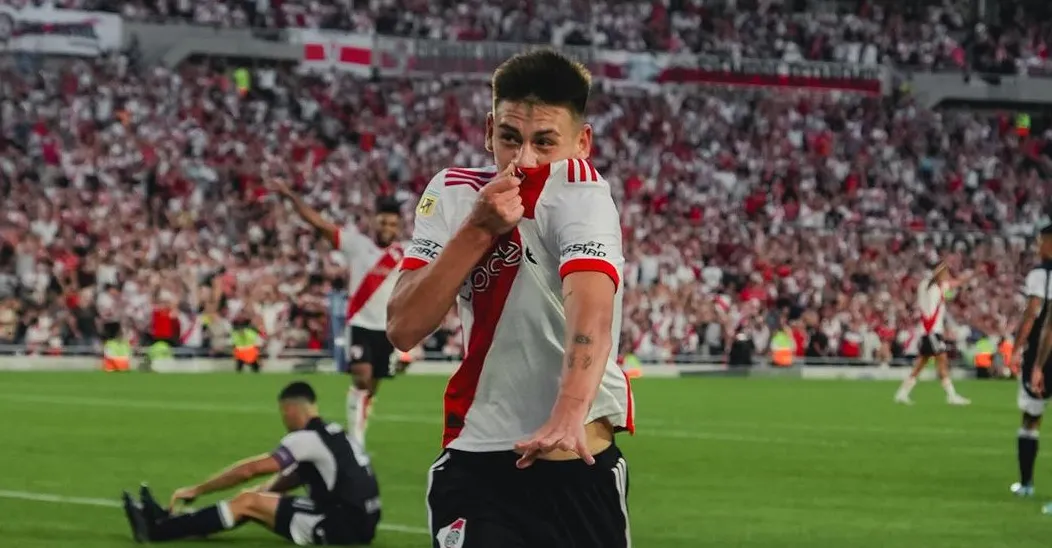 Echeverri - 1° Gol en River