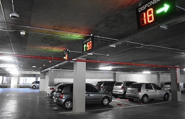 Parking River estacionamiento Monumental