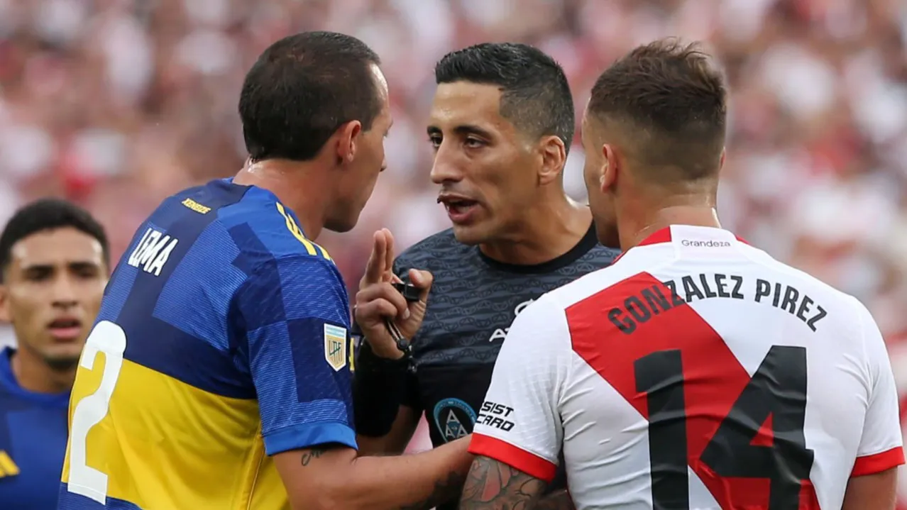 Falcón Pérez árbitro River Boca Superclásico Monu