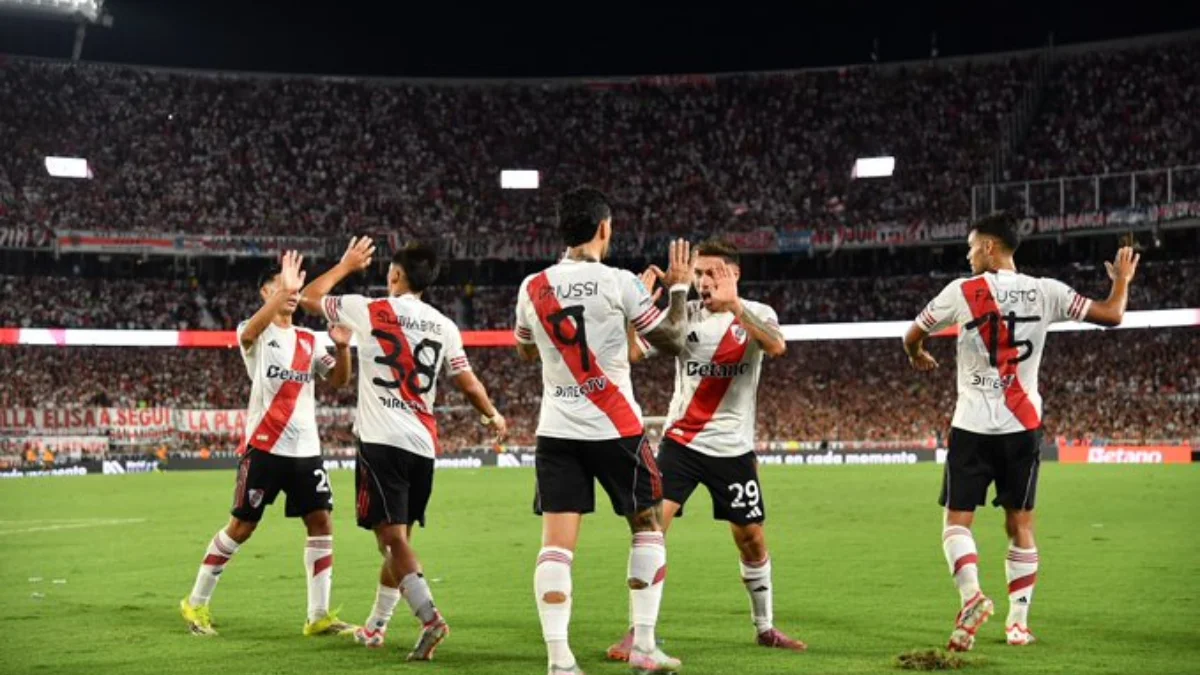 River victoria ante Huracán