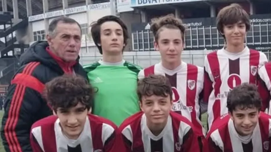 Roberto Zywica profesor Escuela Ángel Labruna fútbol River  (Foto: River Plate)