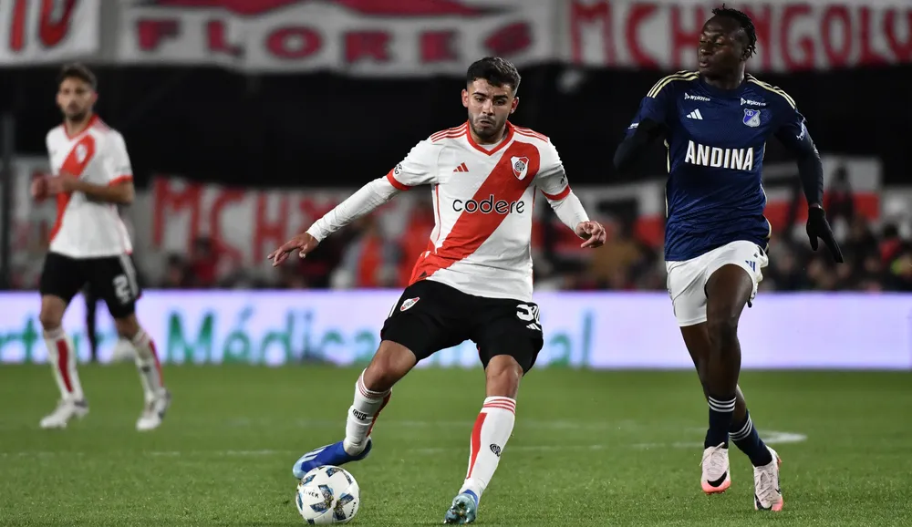 Santiago Simón River Millonarios Colombia Monumental