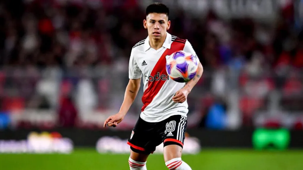 Echeverri no jugará en River hasta diciembre: El motivo