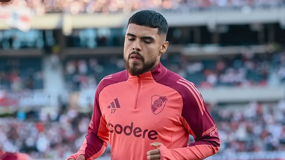 Paulo Díaz entrada en calor River Plate Monumental (Foto: River Plate)