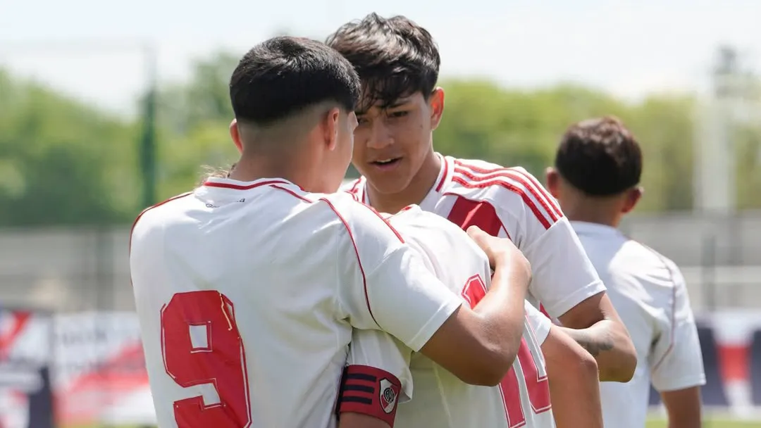 Inferiores River equipo festejo gol (Foto: River Plate)