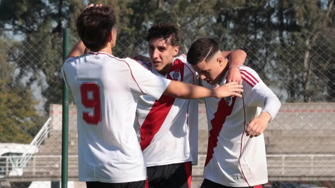 Inferiores River Plate festejo gol equipo