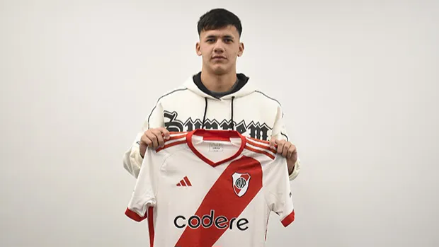 Juan Cruz Meza firmó contrato River