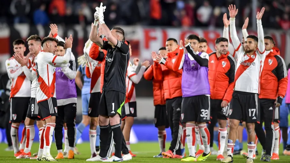 Saludo equipo River gente Monumental (Foto: Getty Images)