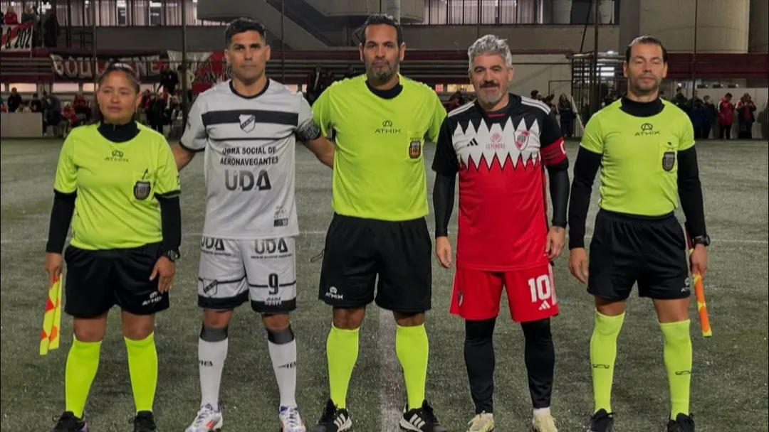 Ariel Ortega Senior River capitán All Boys (Foto: Liga Senior)