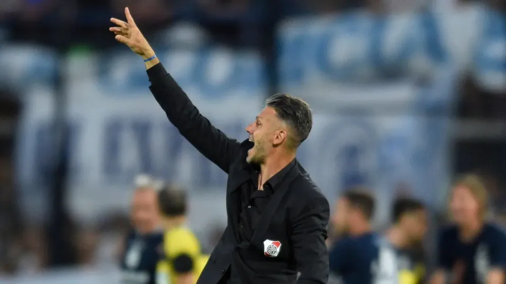 Martín Demichelis DT River Plate Gimnasia 2023