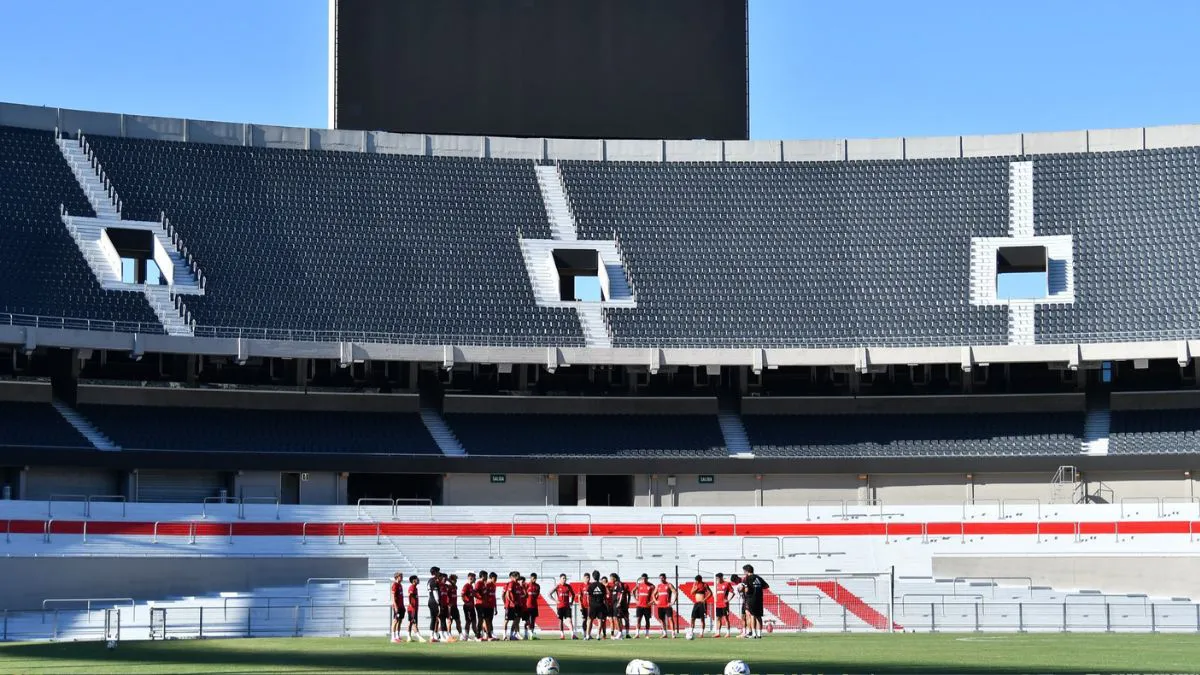 Entrenamiento en estadio Monumental (Foto: River Plate)