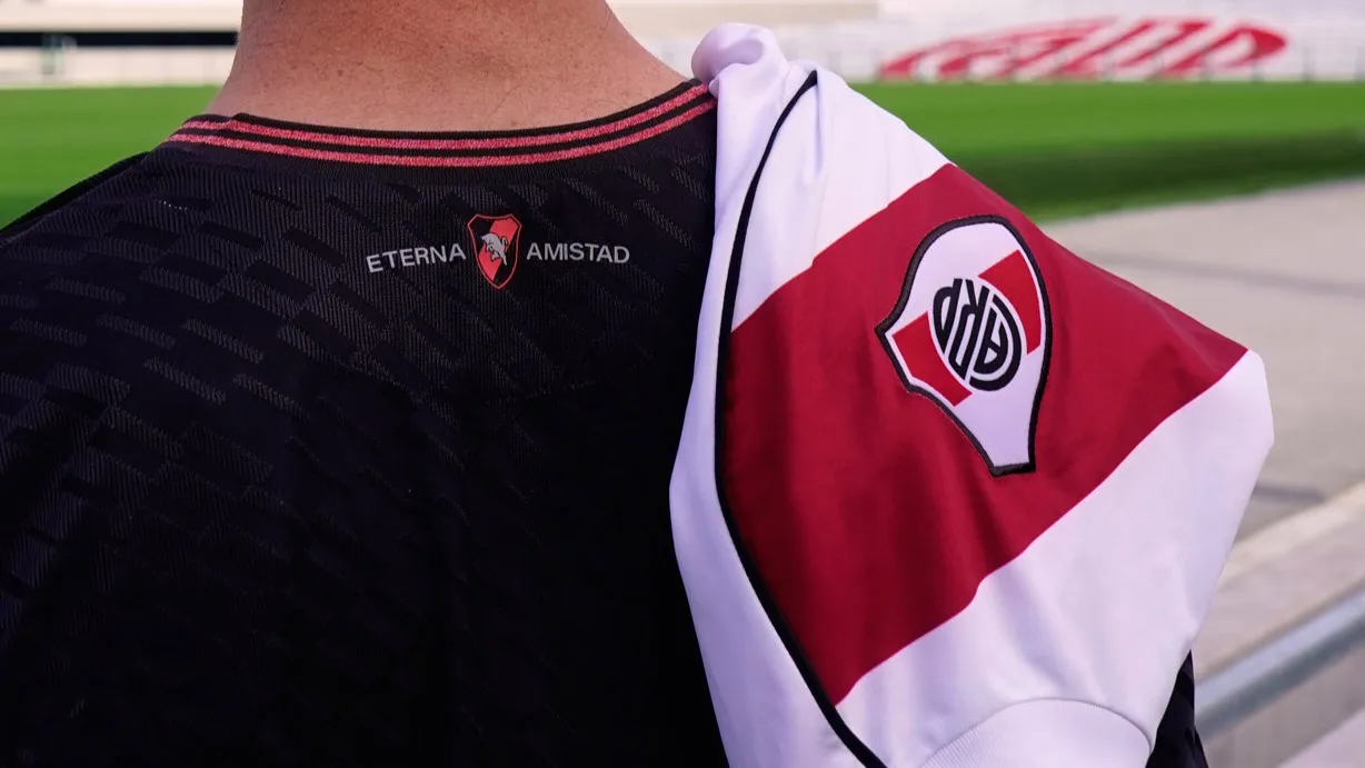 Nueva camiseta Torino Italia River