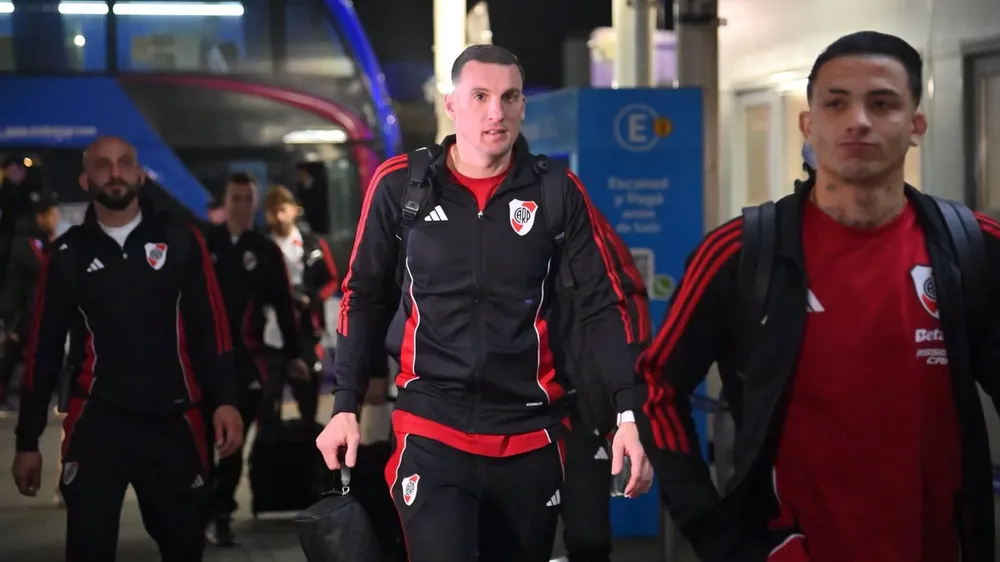Franco Armani viaje plantel River Ezeiza