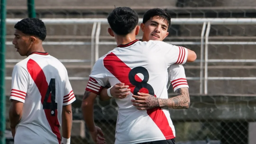 Equipo inferiores River festejo gol (Foto: River Plate)