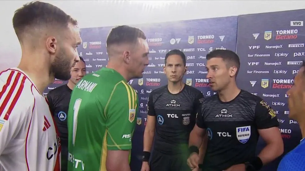 Germán Pezzella Franco Armani capitán River zona capitanes