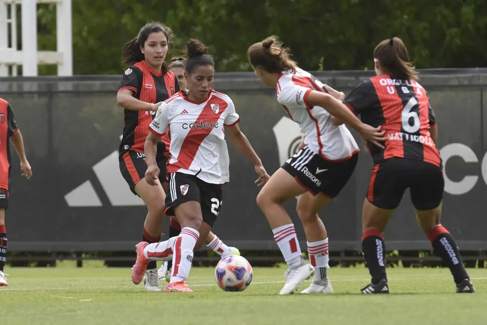 uno x uno River femenino Defensores de Belgrano