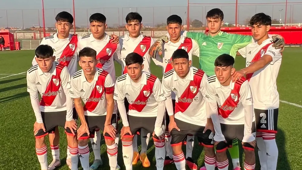 Inferiores River formación Séptima División (Foto: River Club)