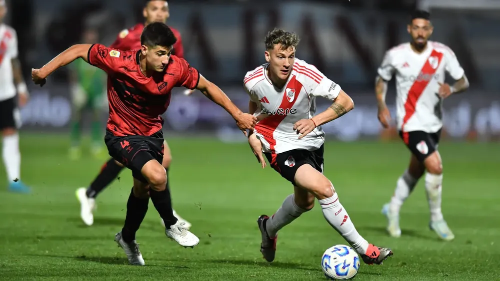 Facundo Colidio River Platense 2024 (Foto: River Plate)