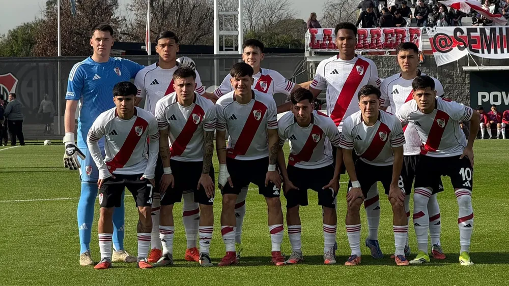 Formación equipo Reserva River  (Foto: Liga Profesional)