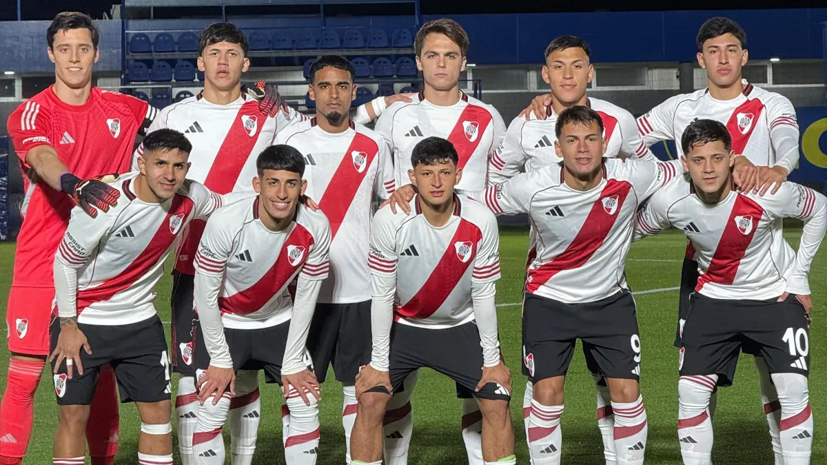 Equipo Reserva River formación