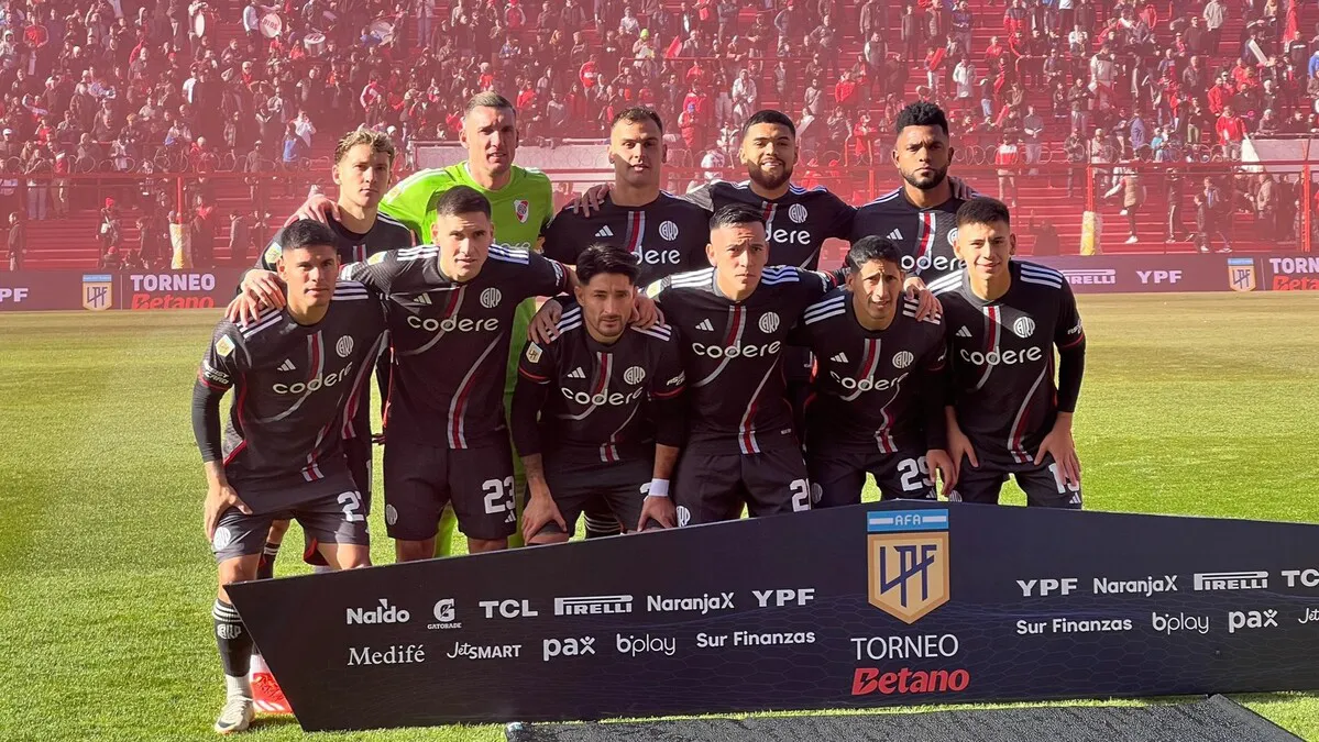 Formación River Argentinos Juniors 2024 (Foto: Liga AFA)