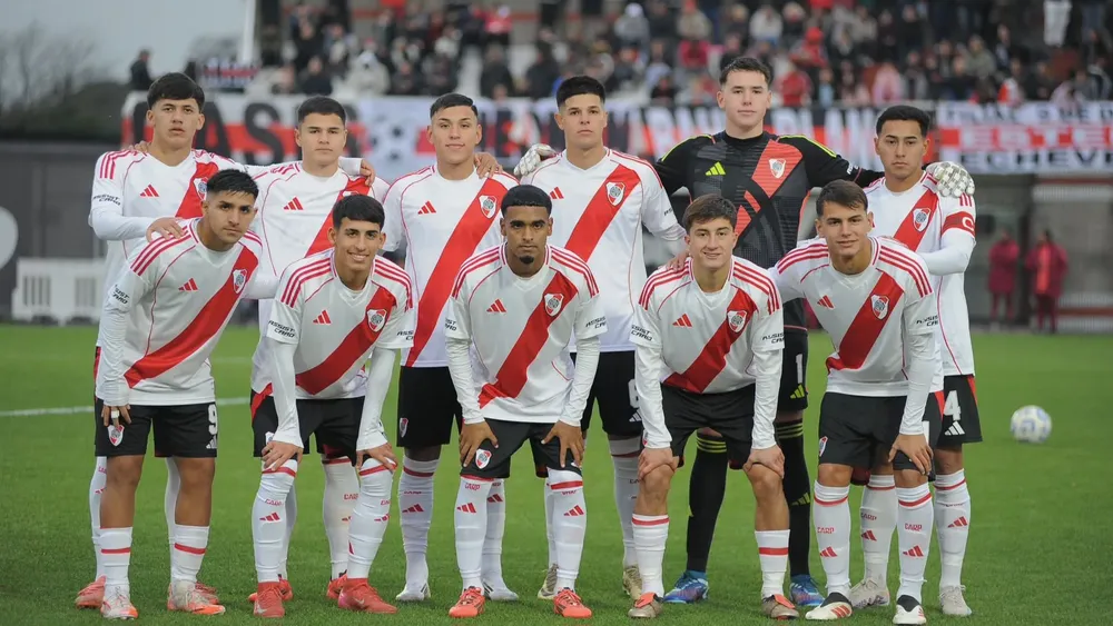 Equipo Reserva River Plate Ezeiza (Foto: Liga Profesional)