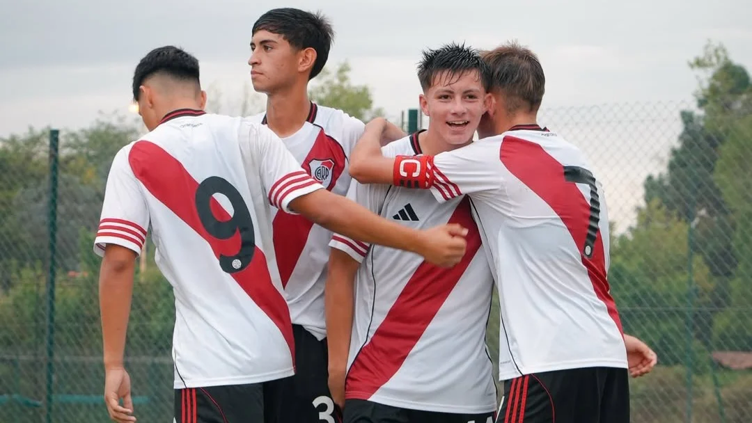 Inferiores River equipo festejo gol (Foto: River Plate)