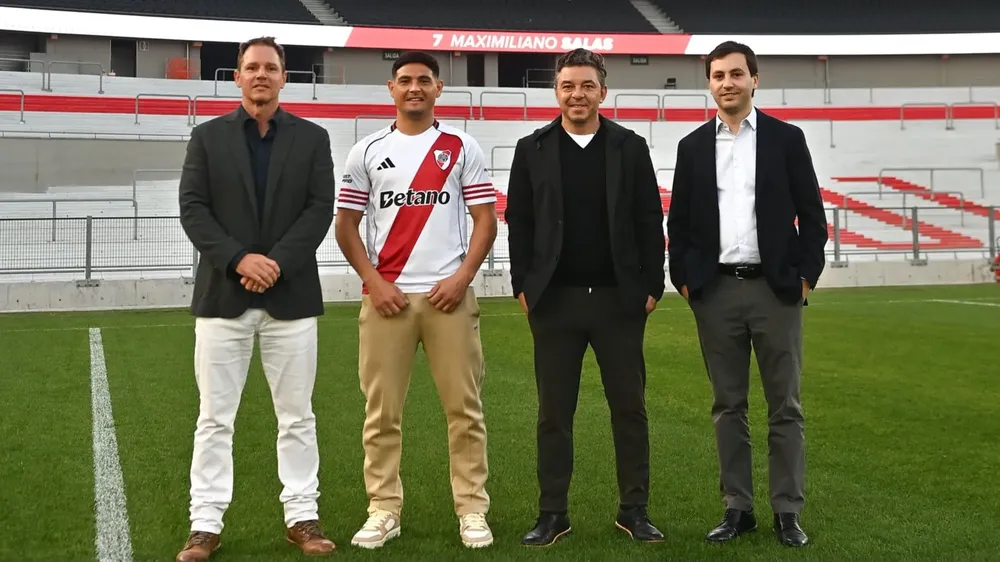 Maximiliano Salas River presentación Gallardo Brito Di Carlo