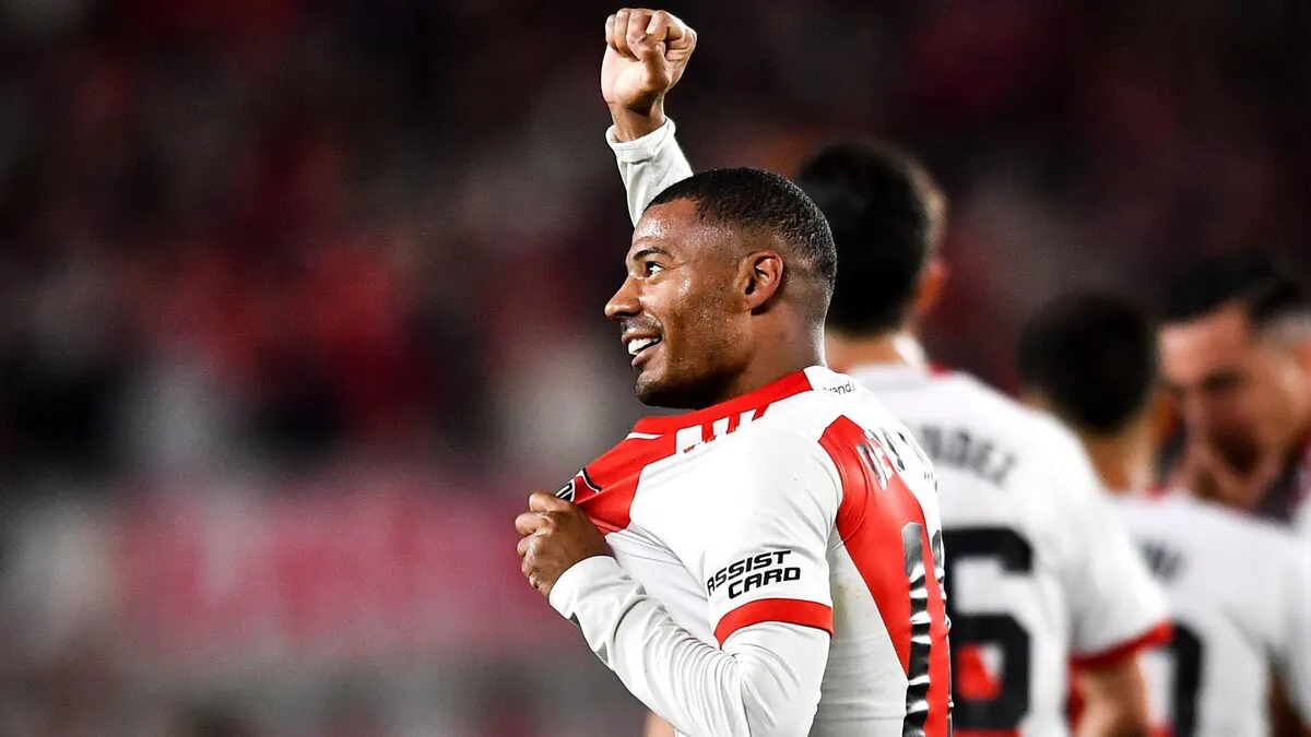 Nicolas De La Cruz puede volver a la titularidad (Foto: Getty)