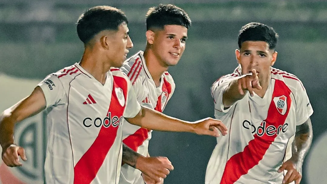 Festejo gol equipo Reserva River