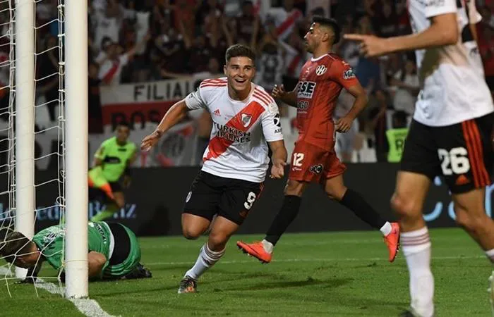 JULIÁN ÁLVAREZ: PRESENTE Y FUTURO DE RIVER.