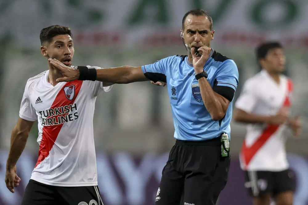 Ostojich será el árbitro de River vs. Fortaleza