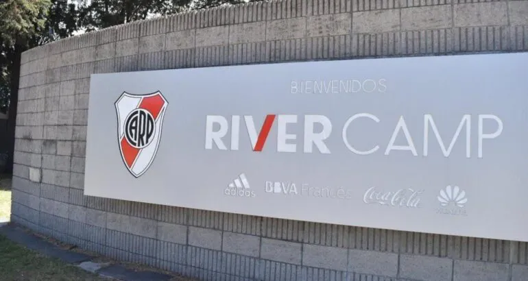 ezeiza-river-camp_2_crop1596481611152.jpg_554688468-770x410