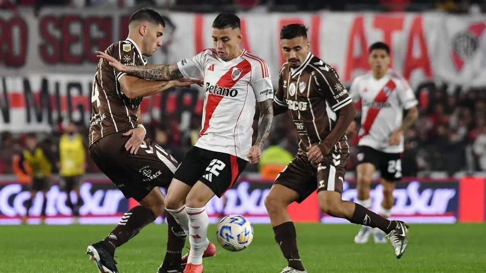 Kevin Castaño River Monumental Platense (Foto: Getty Images)