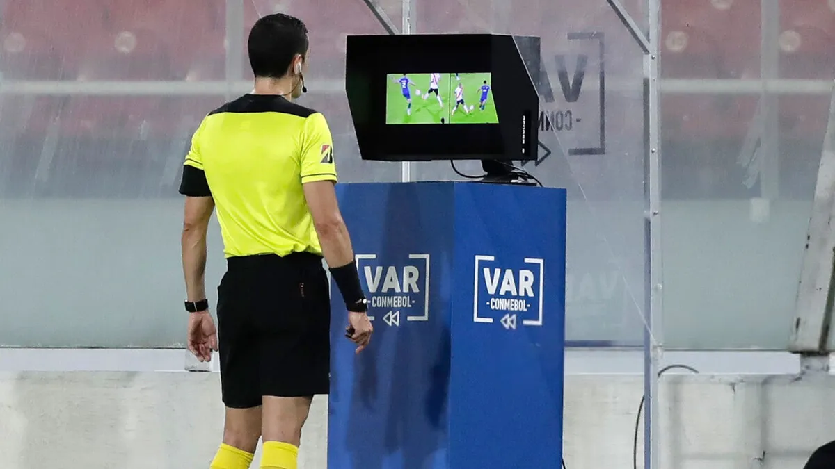 Árbitros VAR Copa Libertadores 2024 (Foto: Getty)