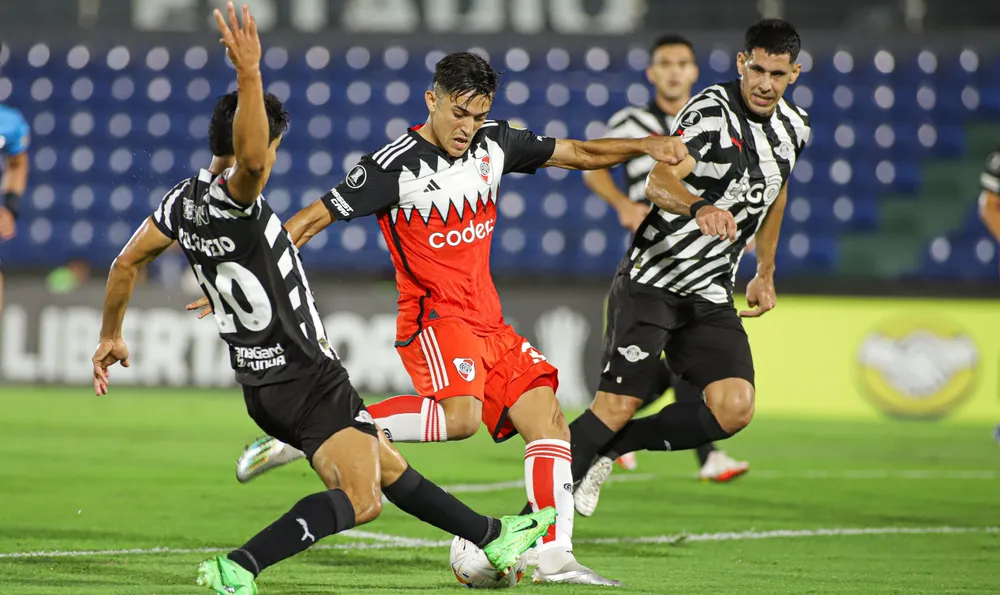 Pablo Solari River Libertad Paraguay Libertadores