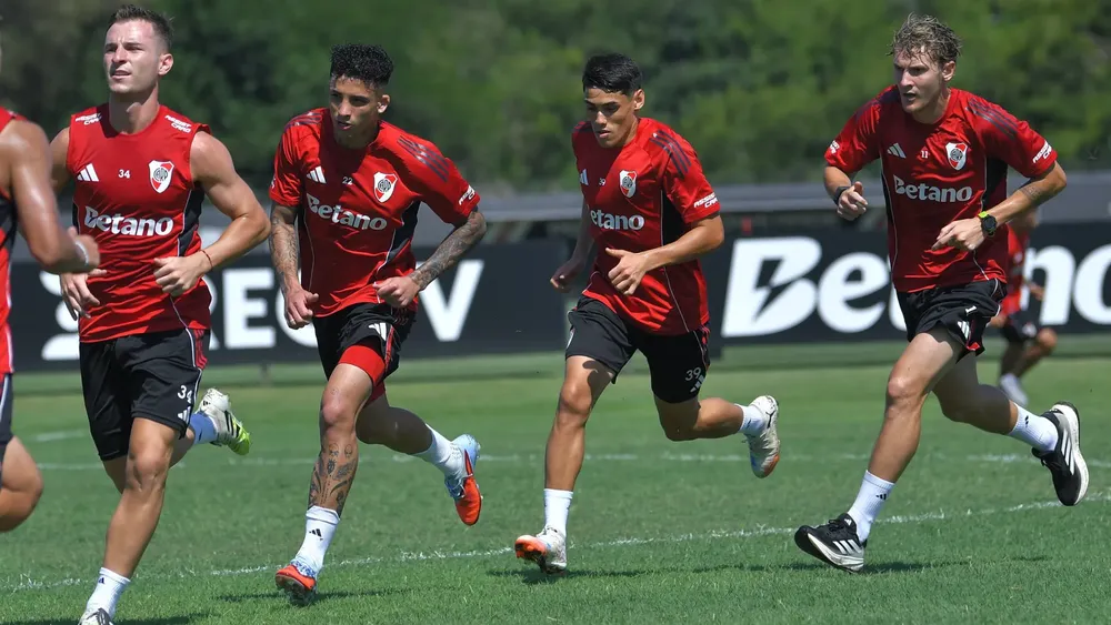 Equipo River entrenamiento jugadores