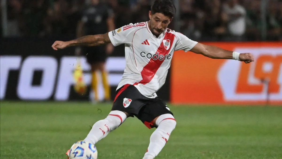 Milton Casco, a un partido de los 300 oficiales en River